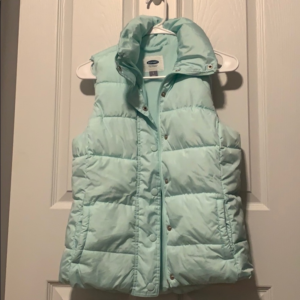 Old Navy Puffer Vest